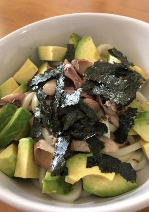 アボカドと鯖の冷うどん-レシピのメイン写真