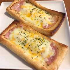 รูปของ 糖質制限＊薄揚げでピザ風♪時短おやつ