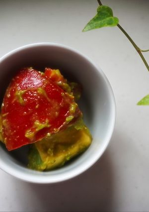 【介護食】トマトとアボカドの和えサラダ-レシピのメイン写真