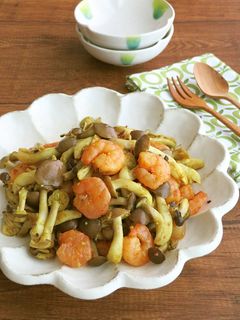 ごはんがすすむ☆えびとしめじのカレー炒め-レシピのメイン写真