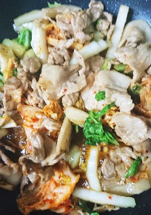 白菜の外葉で簡単豚キムチ-レシピのメイン写真