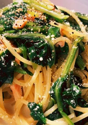 フライパン１つで、ほうれん草と鮭のパスタ-レシピのメイン写真