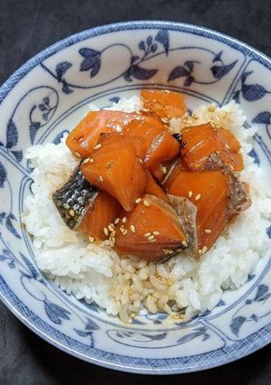 なんちゃってサーモンユッケ丼-レシピのメイン写真