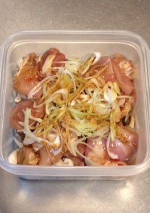 レンジで簡単！鶏肉ときのこのピリ辛蒸し-レシピのメイン写真