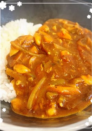 ストウブで作るサバ缶トマトカレー-レシピのメイン写真