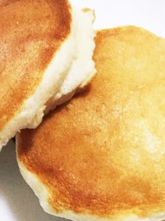 卵白消費に!ふわふわ優しいパンケーキ♡-レシピのメイン写真