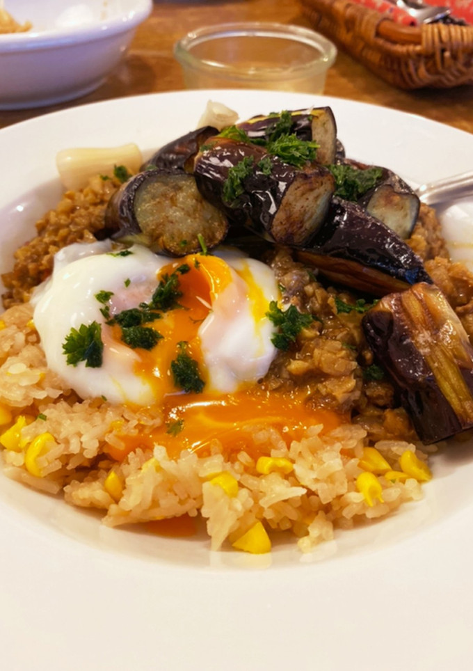 キーマカレー　温玉とナスの素揚げのせ-レシピのメイン写真