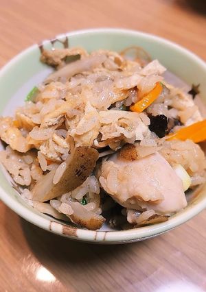 鶏肉とゴボウの炊き込みご飯-レシピのメイン写真