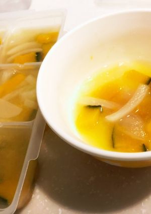 保育園メニュー☆南瓜と玉ねぎの味噌汁-レシピのメイン写真