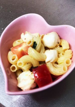 カプレーゼ風マカロニサラダ-レシピのメイン写真