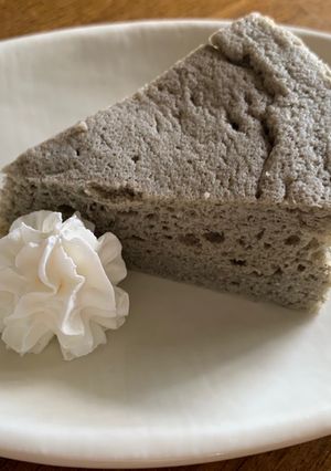 レンジで簡単おからパウダー黒ごまケーキ✿-レシピのメイン写真