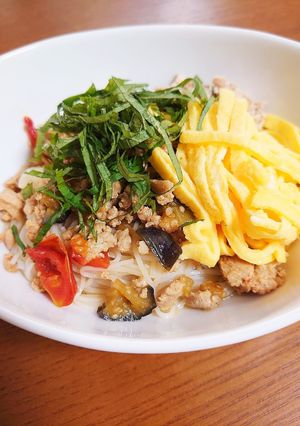 なすトマト挽肉そうめん-レシピのメイン写真
