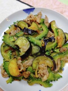ゴーヤと茄子の炒めもの-レシピのメイン写真