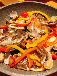 魚介の旨味!真鯛のアクアパッツァ-レシピのメイン写真
