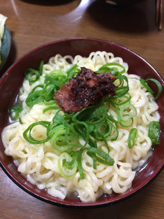 サッポロ一番胡麻塩ネギラーメン梅の香添え-レシピのメイン写真