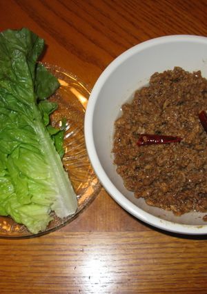 食卓で仕上げる☆肉味噌のレタス包み-レシピのメイン写真