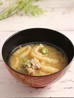 簡単!つくねと油揚げのお味噌汁-レシピのメイン写真