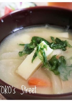 朝ごはんを食べよう！野菜の冷たい味噌汁-レシピのメイン写真