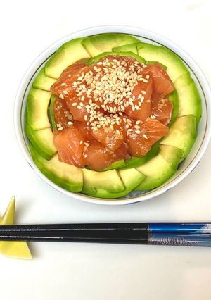 5分で完成！絶品サーモン＆アボカド丼！-レシピのメイン写真