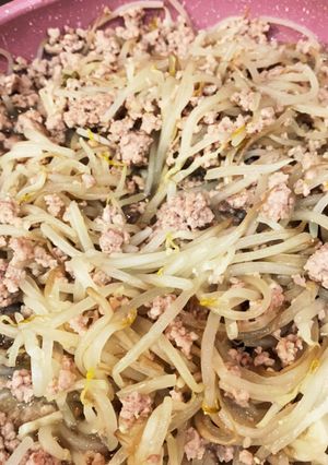 もやしと豚ひき肉の味噌ニンニク炒め-レシピのメイン写真
