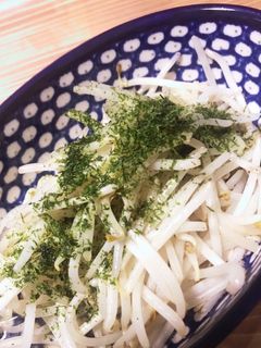 簡単!もやし炒め、青のりかけただけ。-レシピのメイン写真
