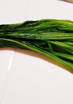 水無しでほうれん草を湯がく-レシピのメイン写真