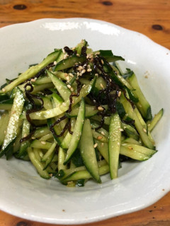 塩昆布が決めて!千切りキュウリのナムル-レシピのメイン写真