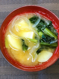 じゃがいもと玉ねぎのみそ汁-レシピのメイン写真