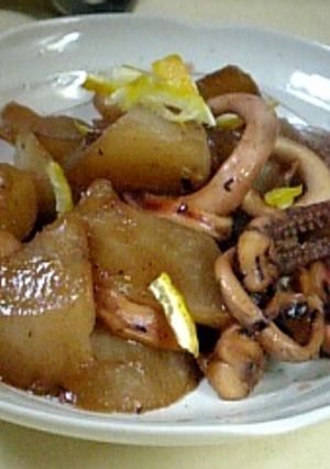 圧力鍋でぱぱっと!大根とイカの煮物♪-レシピのメイン写真