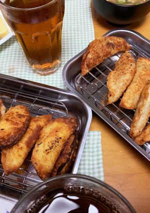 カリカリでスナック感覚⁈な揚げ餃子2種-レシピのメイン写真