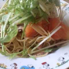 รูปของ 水菜とトマトのあっさりパスタ