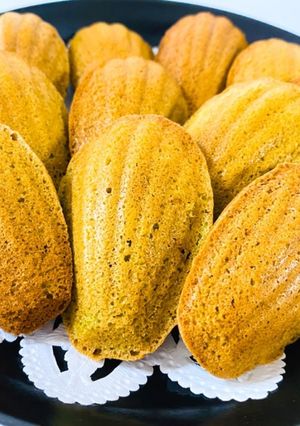 簡単なのにお店レベル！抹茶マドレーヌ-レシピのメイン写真