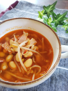 ベーコンと豆のピリ辛オイスタースープ-レシピのメイン写真