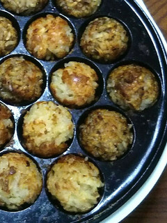 たこ焼き器で炊き込みご飯のライスボール-レシピのメイン写真