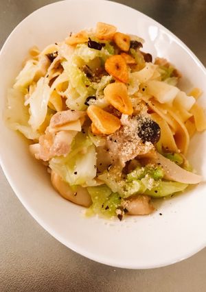 簡単！！豚バラとキャベツのペペロンチーノ-レシピのメイン写真