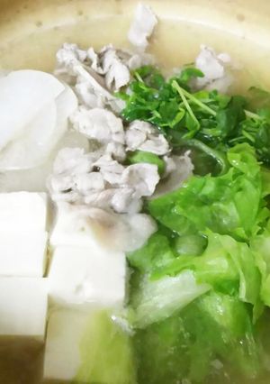 レタスと豚肉のさっぱり鍋-レシピのメイン写真