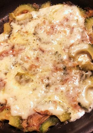 ゴーヤの鰹節味噌チーズ焼、ブルスケッタに-レシピのメイン写真