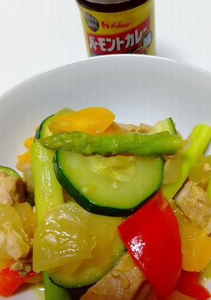 味付バーモンドカレー粉だけ！夏野菜炒め-レシピのメイン写真
