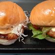 バターロールでマックっぽいチキンタツタ