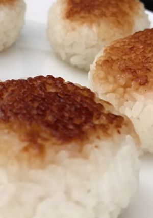 コクうま醤油ラーメン味焼きおにぎり-レシピのメイン写真