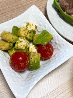 アボカドのオリーブサラダ-レシピのメイン写真