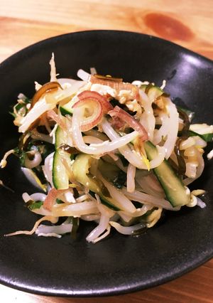 簡単☆蒸し鶏のミョウガと大葉の塩昆布和え-レシピのメイン写真