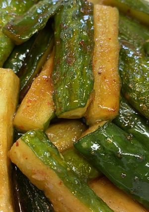ご飯、おつまみに　胡瓜のキムチの素炒め-レシピのメイン写真