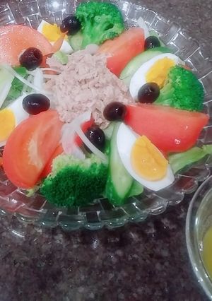 ニース風っぽい具だくさんサラダ-レシピのメイン写真