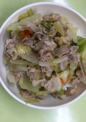 【保育園給食】豚バラのピリ辛丼-レシピのメイン写真