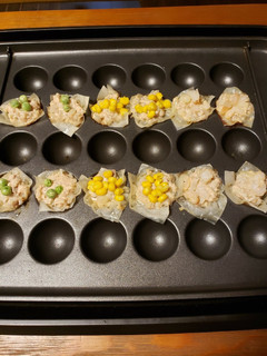 シュウマイは楽しくたこ焼きプレートで!-レシピのメイン写真