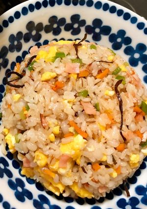 10分以内♫冷蔵庫整理、塩昆布チャーハン-レシピのメイン写真
