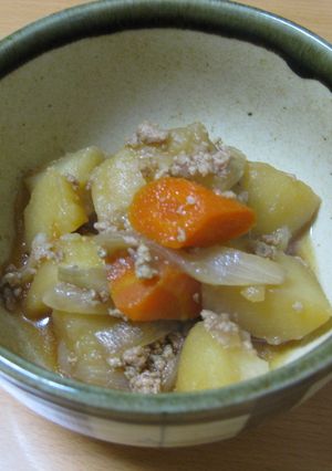 そぼろ肉じゃが-レシピのメイン写真