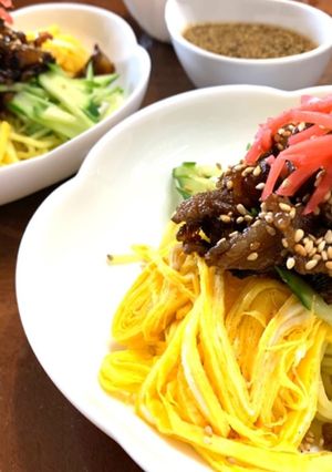 カルビ焼肉をトッピングした 冷やし中華-レシピのメイン写真