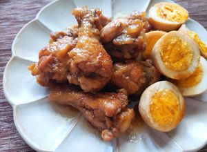煮込むだけ♪手羽元とゆで卵の簡単甘辛煮♡-レシピのメイン写真